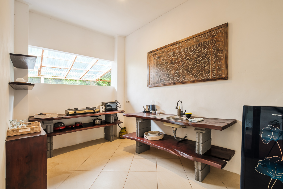 Rumah Wayan Uluwatu Kitchen 1