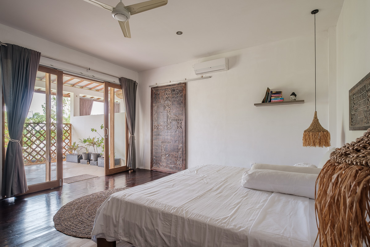 Rumah Wayan Uluwatu new Bed and kitchen door
